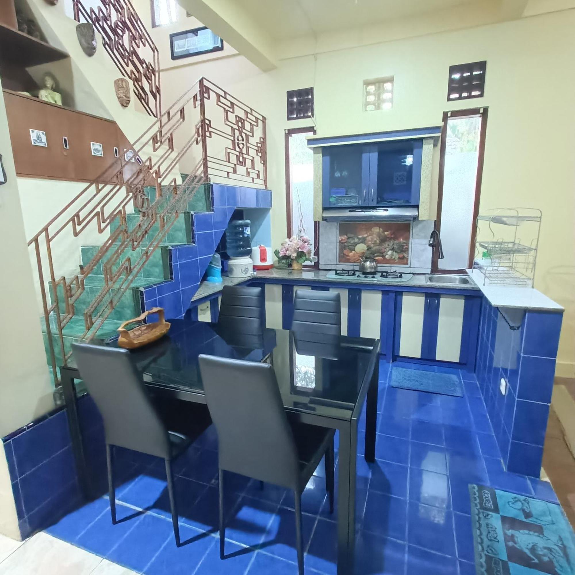 Unique Homestay 443 Jogjakarta Buitenkant foto